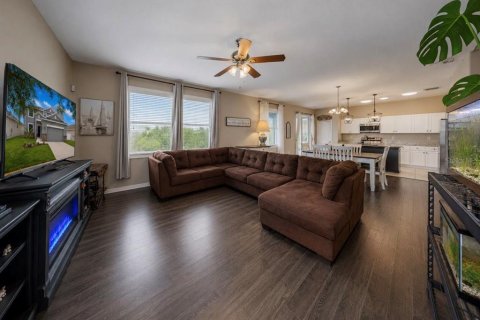 Casa en venta en Ruskin, Florida, 5 dormitorios, 215.53 m2 № 2284853 - foto 9