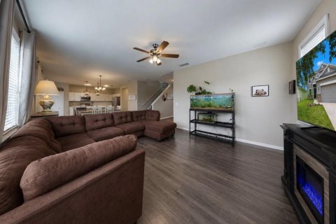 Casa en venta en Ruskin, Florida, 5 dormitorios, 215.53 m2 № 2284853 - foto 8