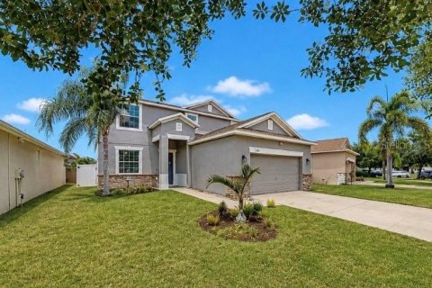 Casa en venta en Ruskin, Florida, 5 dormitorios, 215.53 m2 № 2284853 - foto 2