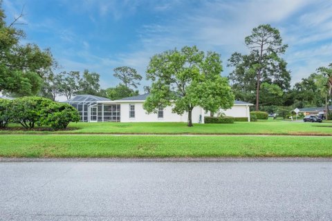 House in Clearwater, Florida 2 bedrooms, 138.24 sq.m. № 1899934 - photo 4