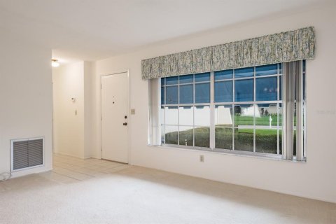 House in Clearwater, Florida 2 bedrooms, 138.24 sq.m. № 1899934 - photo 13