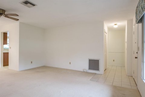 House in Clearwater, Florida 2 bedrooms, 138.24 sq.m. № 1899934 - photo 19