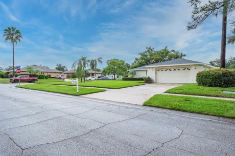 House in Clearwater, Florida 2 bedrooms, 138.24 sq.m. № 1899934 - photo 2