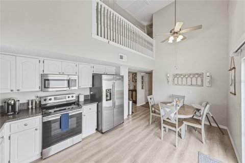 Купить виллу или дом в Брэндон, Флорида 6 комнат, 130.99м2, № 2150654 - фото 17