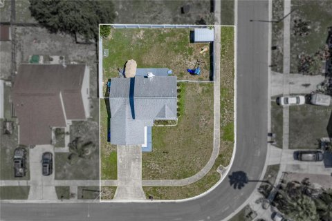 Купить виллу или дом в Брэндон, Флорида 6 комнат, 130.99м2, № 2150654 - фото 5