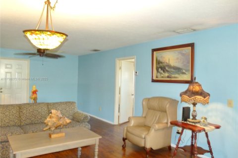 Casa en venta en Buckhead Ridge, Florida, 3 dormitorios, 150.59 m2 № 1693190 - foto 15