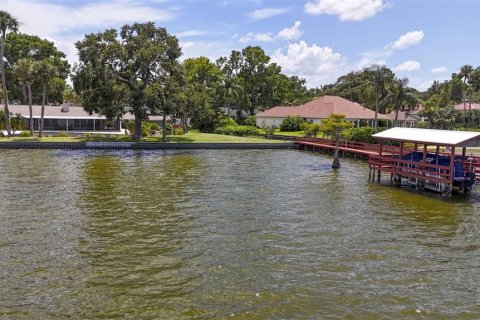 House in Yalaha, Florida 3 bedrooms, 229.56 sq.m. № 1882834 - photo 10