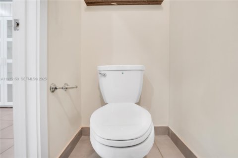 Купить кондоминиум в Дорал, Флорида 2 спальни, 99.59м2, № 1983764 - фото 17