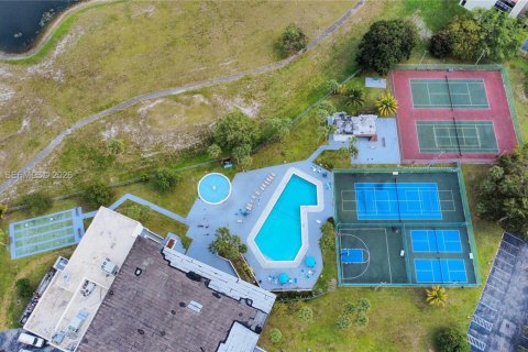 Copropriété à vendre à Lauderhill, Floride: 2 chambres, 104.05 m2 № 2089091 - photo 18