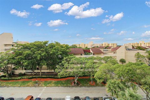 Copropriété à vendre à Lauderhill, Floride: 2 chambres, 104.05 m2 № 2089091 - photo 16