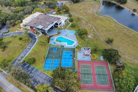 Copropriété à vendre à Lauderhill, Floride: 2 chambres, 104.05 m2 № 2089091 - photo 19