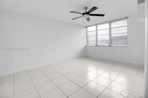 Copropriété à vendre à Lauderhill, Floride: 2 chambres, 104.05 m2 № 2089091 - photo 10