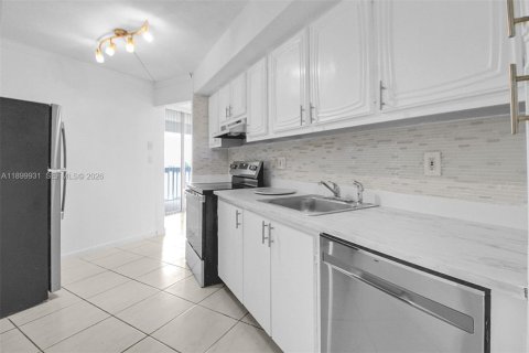 Copropriété à vendre à Lauderhill, Floride: 2 chambres, 104.05 m2 № 2089091 - photo 7