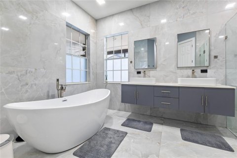 Villa ou maison à vendre à Windermere, Floride: 6 chambres, 336.77 m2 № 1918322 - photo 15