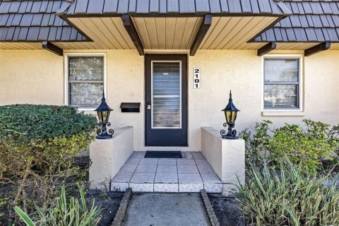 Condo in Seminole, Florida, 2 bedrooms  № 1718265 - photo 23
