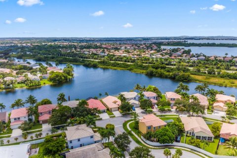Villa ou maison à vendre à Miramar, Floride: 3 chambres, 168.62 m2 № 2059159 - photo 15