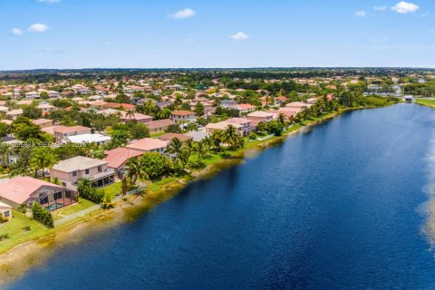 Villa ou maison à vendre à Miramar, Floride: 3 chambres, 168.62 m2 № 2059159 - photo 23