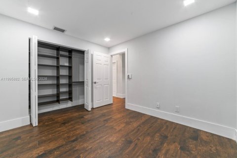 Villa ou maison à vendre à Miramar, Floride: 3 chambres, 168.62 m2 № 2059159 - photo 11