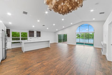 Villa ou maison à vendre à Miramar, Floride: 3 chambres, 168.62 m2 № 2059159 - photo 30