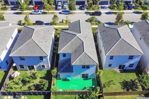 Купить виллу или дом в Хомстед, Флорида 5 спален, 269.88м2, № 1976430 - фото 2