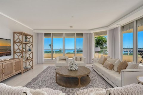 Condominio en venta en Longboat Key, Florida, 3 dormitorios, 271.74 m2 № 2420583 - foto 9
