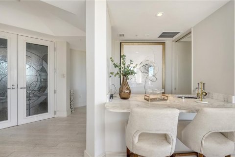 Condominio en venta en Longboat Key, Florida, 3 dormitorios, 271.74 m2 № 2420583 - foto 4