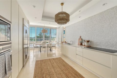 Condominio en venta en Longboat Key, Florida, 3 dormitorios, 271.74 m2 № 2420583 - foto 25