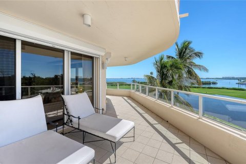 Condominio en venta en Longboat Key, Florida, 3 dormitorios, 271.74 m2 № 2420583 - foto 17