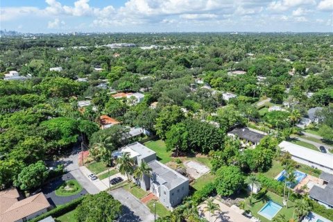 Casa en venta en Biscayne Park, Florida, 270.53 m2 № 2031822 - foto 7