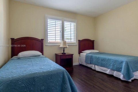 Copropriété à louer à Miami, Floride: 2 chambres, 105.91 m2 № 2353634 - photo 24
