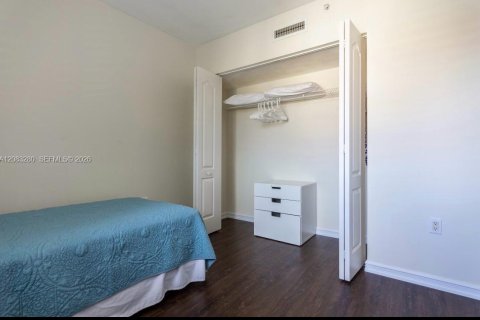 Copropriété à louer à Miami, Floride: 2 chambres, 105.91 m2 № 2353634 - photo 26