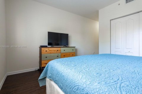 Copropriété à louer à Miami, Floride: 2 chambres, 105.91 m2 № 2353634 - photo 18