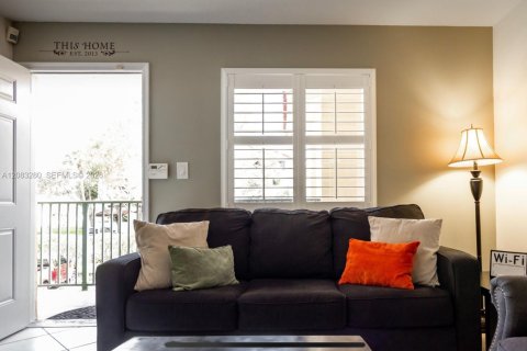 Copropriété à louer à Miami, Floride: 2 chambres, 105.91 m2 № 2353634 - photo 7