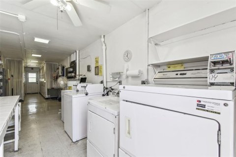 Купить кондоминиум в Семинол, Флорида 4 комнаты, 56.48м2, № 1575272 - фото 30