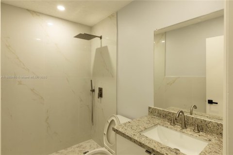 Touwnhouse à louer à Cutler Bay, Floride: 3 chambres, 113.81 m2 № 1946230 - photo 13