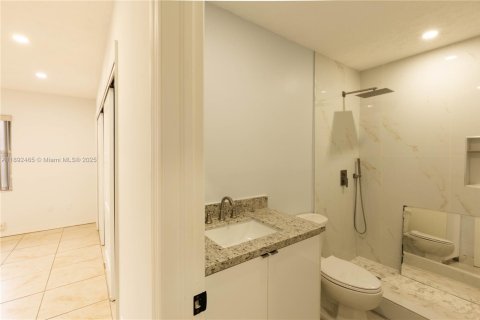 Touwnhouse à louer à Cutler Bay, Floride: 3 chambres, 113.81 m2 № 1946230 - photo 7