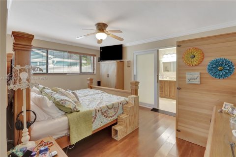 Villa ou maison à vendre à Miami, Floride: 4 chambres, 176.98 m2 № 1930913 - photo 12