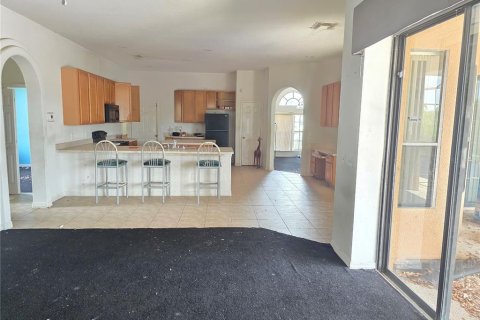 House in Davenport, Florida 5 bedrooms, 323.67 sq.m. № 1916037 - photo 19