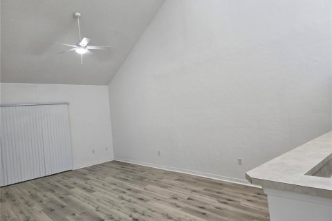 Condominio en venta en Newberry, Florida, 2 dormitorios, 120.12 m2 № 1262833 - foto 12