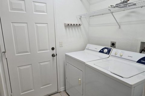 Condominio en venta en Newberry, Florida, 2 dormitorios, 120.12 m2 № 1262833 - foto 19