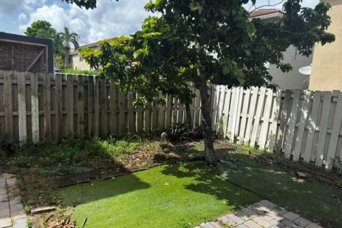 House in West Palm Beach, Florida 4 bedrooms, 173.45 sq.m. № 2401248 - photo 18