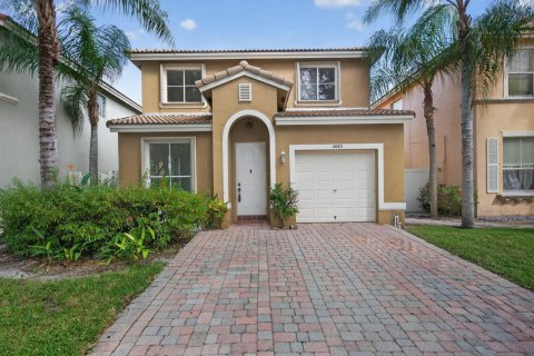 House in West Palm Beach, Florida 4 bedrooms, 173.45 sq.m. № 2401248