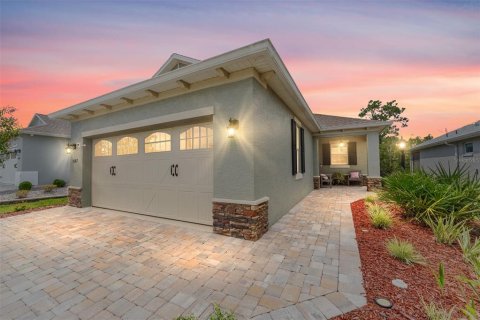 House in Ocala, Florida 2 bedrooms, 136.47 sq.m. № 1915395 - photo 2