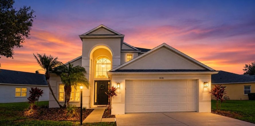 House in Lakewood Ranch, Florida 4 bedrooms, 238.94 sq.m. № 2223748