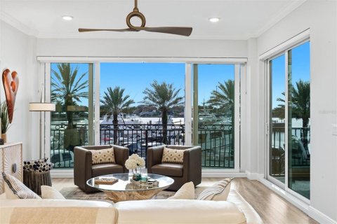 Condo in Venice, Florida, 3 bedrooms  № 2368848 - photo 13