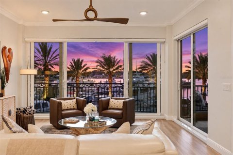 Condo in Venice, Florida, 3 bedrooms  № 2368848 - photo 4