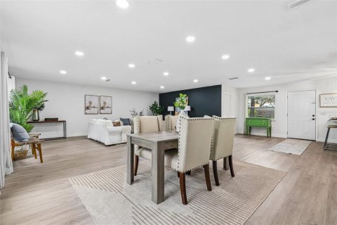 Villa ou maison à vendre à Melrose, Floride: 3 chambres, 169.92 m2 № 2413420 - photo 11