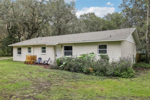 Villa ou maison à vendre à Melrose, Floride: 3 chambres, 169.92 m2 № 2413420 - photo 3
