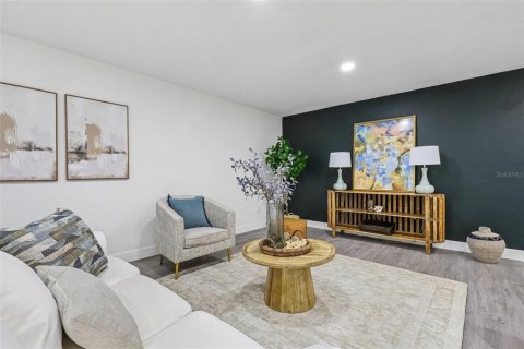 Villa ou maison à vendre à Melrose, Floride: 3 chambres, 169.92 m2 № 2413420 - photo 7