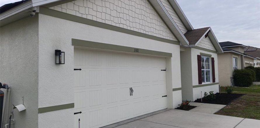 Villa ou maison à Winter Haven, Floride 4 chambres, 171.96 m2 № 2398323